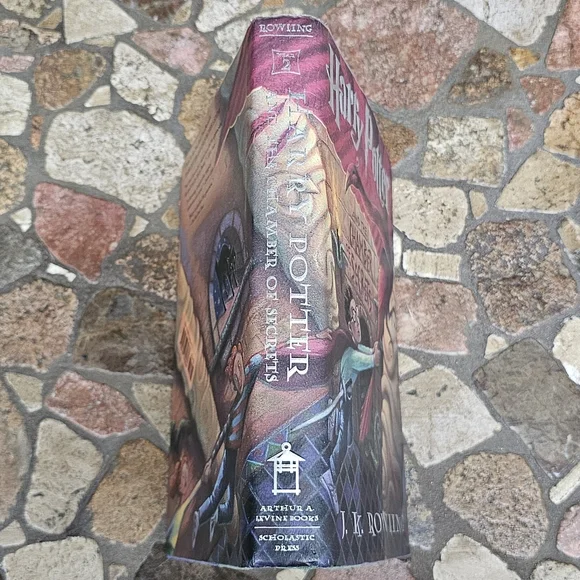 Harry Potter and the Chamber of Secrets 1999 First American Edition Hardcover - Picture 2 of 7